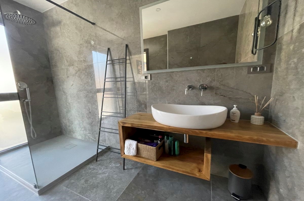Hi&#353;a, prodaja, Baška, Hrvatska, 249 m2, 2.000.000,00 EUR