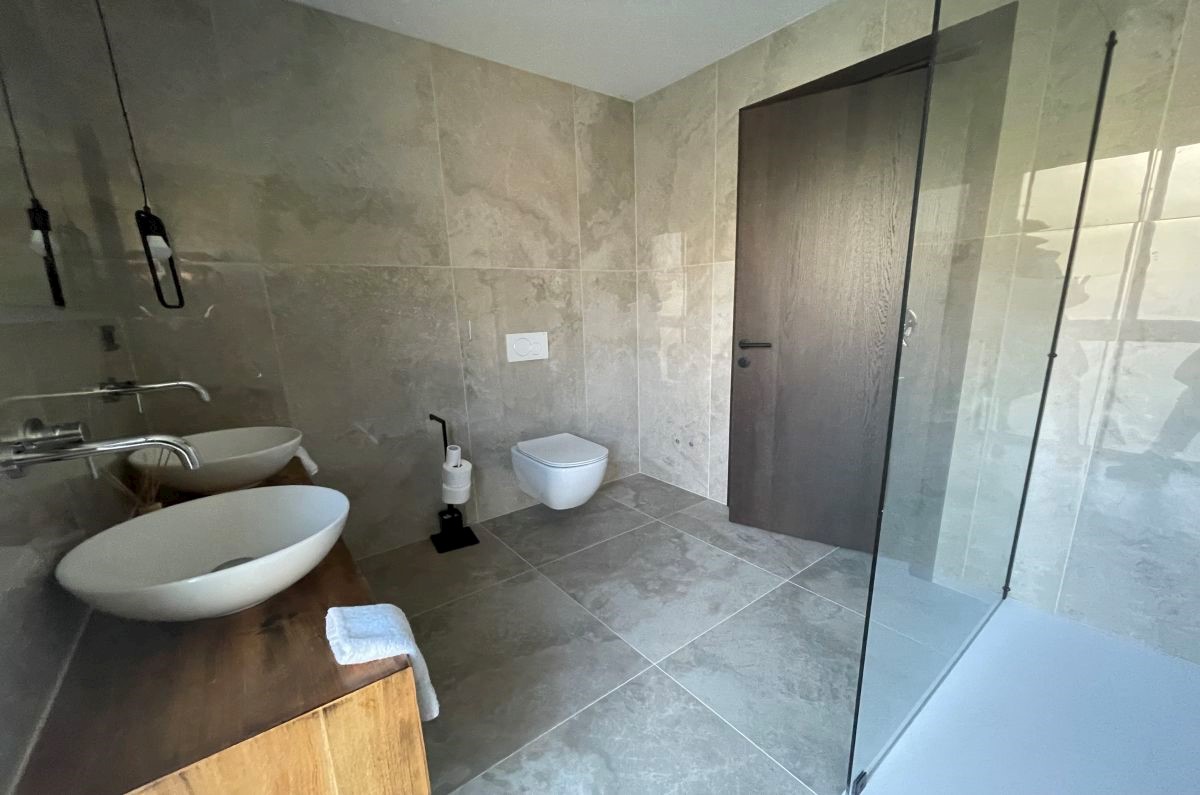 Hi&#353;a, prodaja, Baška, Hrvatska, 249 m2, 2.000.000,00 EUR