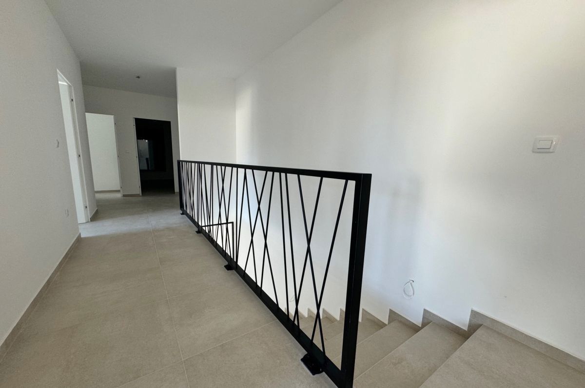 Hi&#353;a, prodaja, Njivice, Hrvatska, 208 m2, 1.340.000,00 EUR