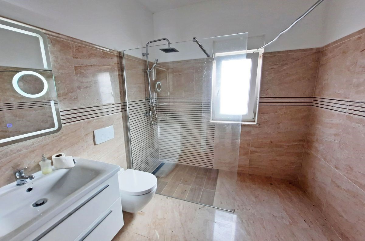 Apartma, prodaja, Njivice, Hrvatska, 67 m2, 320.000,00 EUR