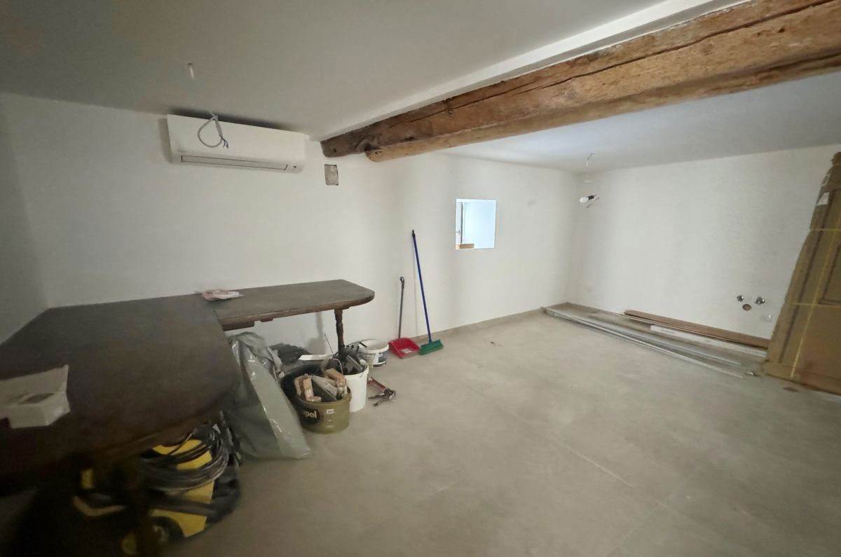 Stara kamnita hi&#353;a, prodaja, Mesto Krk, Hrvatska, 155 m2, 400.000,00 EUR