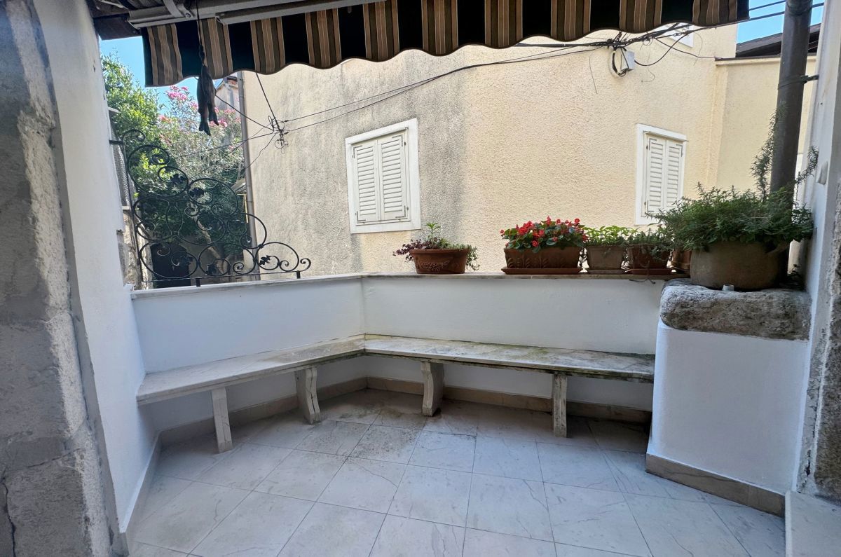 Stara kamnita hi&#353;a, prodaja, Mesto Krk, Hrvatska, 155 m2, 400.000,00 EUR