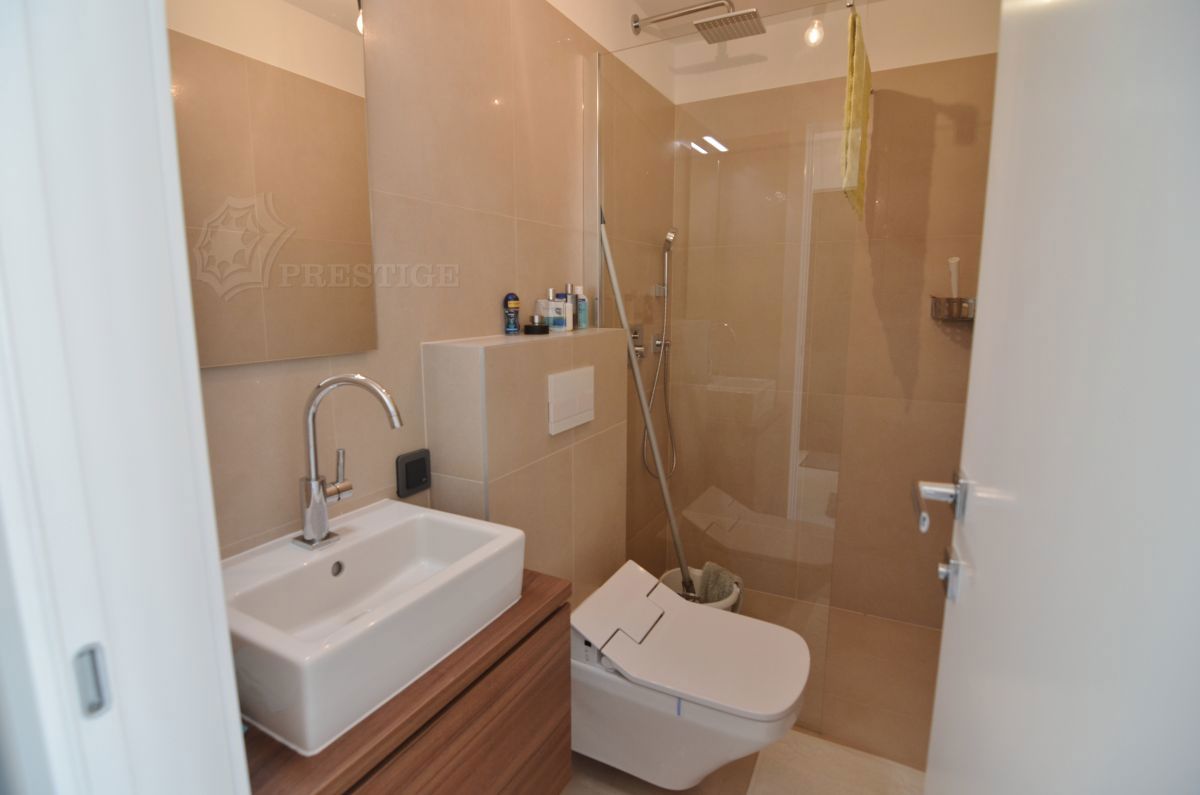 Hi&#353;a, prodaja, Malinska, Hrvatska, 180 m2, 1.300.000,00 EUR