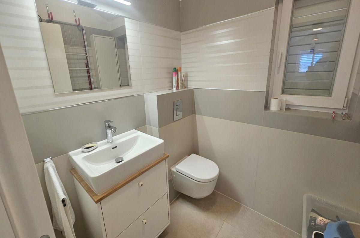 Apartma, prodaja, Malinska, Hrvatska, 90 m2, 450.000,00 EUR