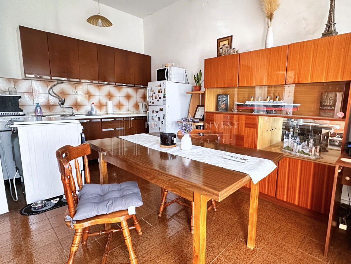 Hiša Bulevar, Zadar, 150m2