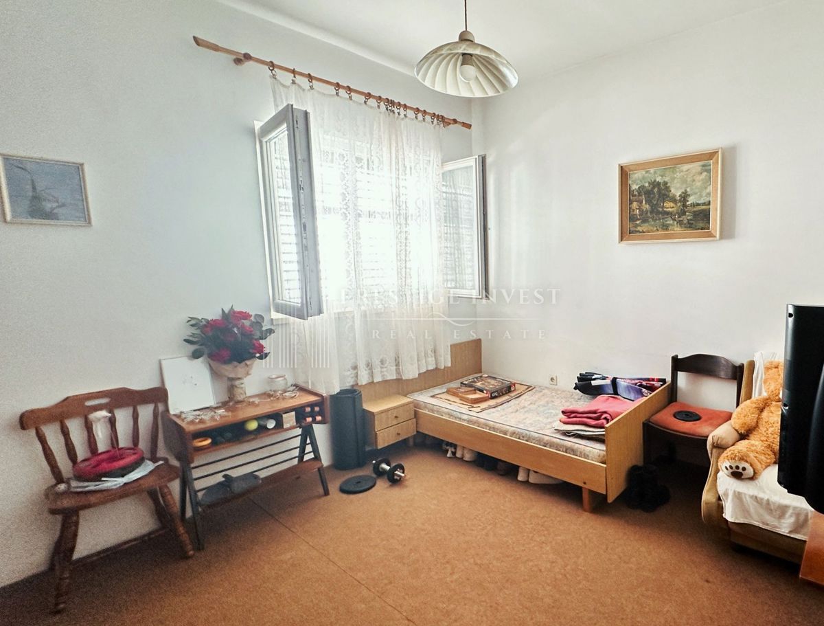 Hiša Bulevar, Zadar, 150m2
