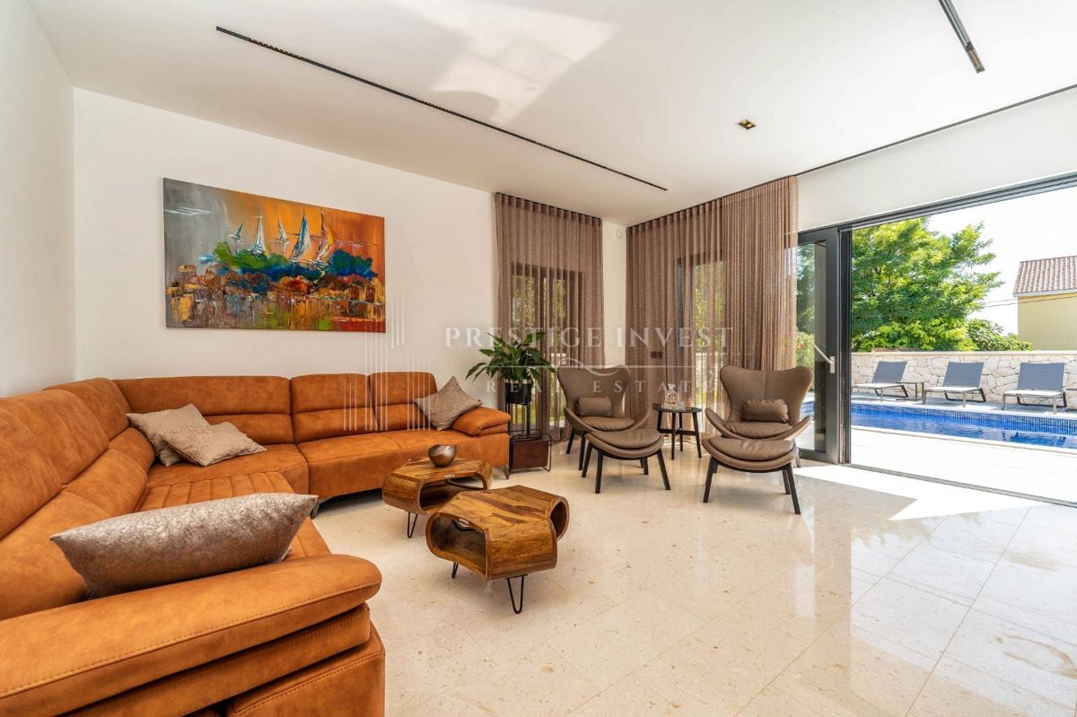 Hiša Privlaka, 370m2