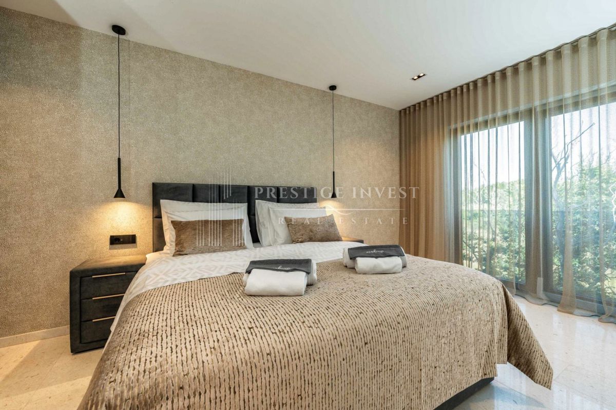 Hiša Privlaka, 370m2