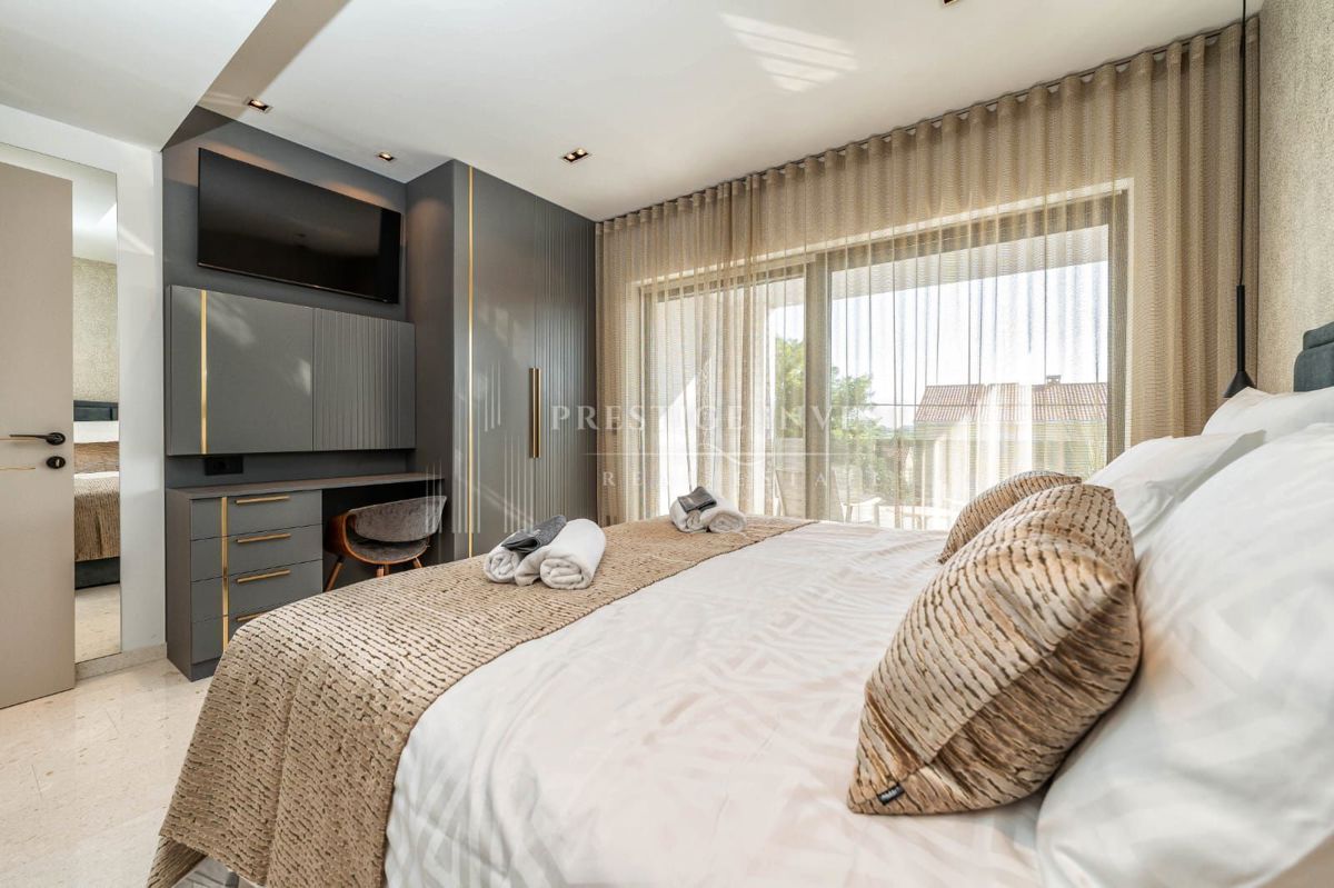 Hiša Privlaka, 370m2