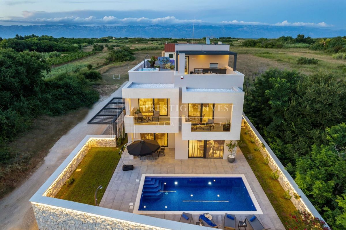 Hiša Privlaka, 370m2