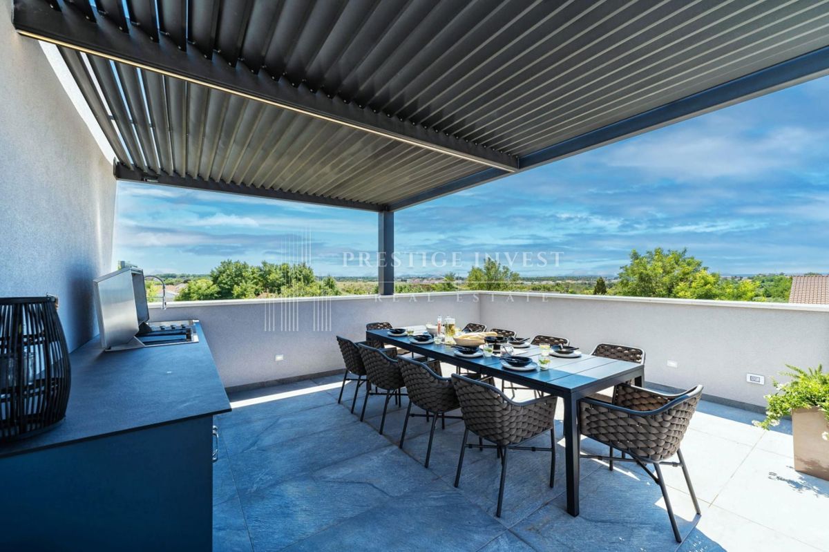 Hiša Privlaka, 370m2