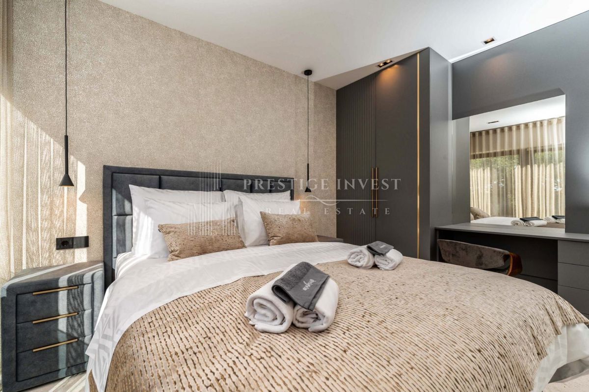 Hiša Privlaka, 370m2