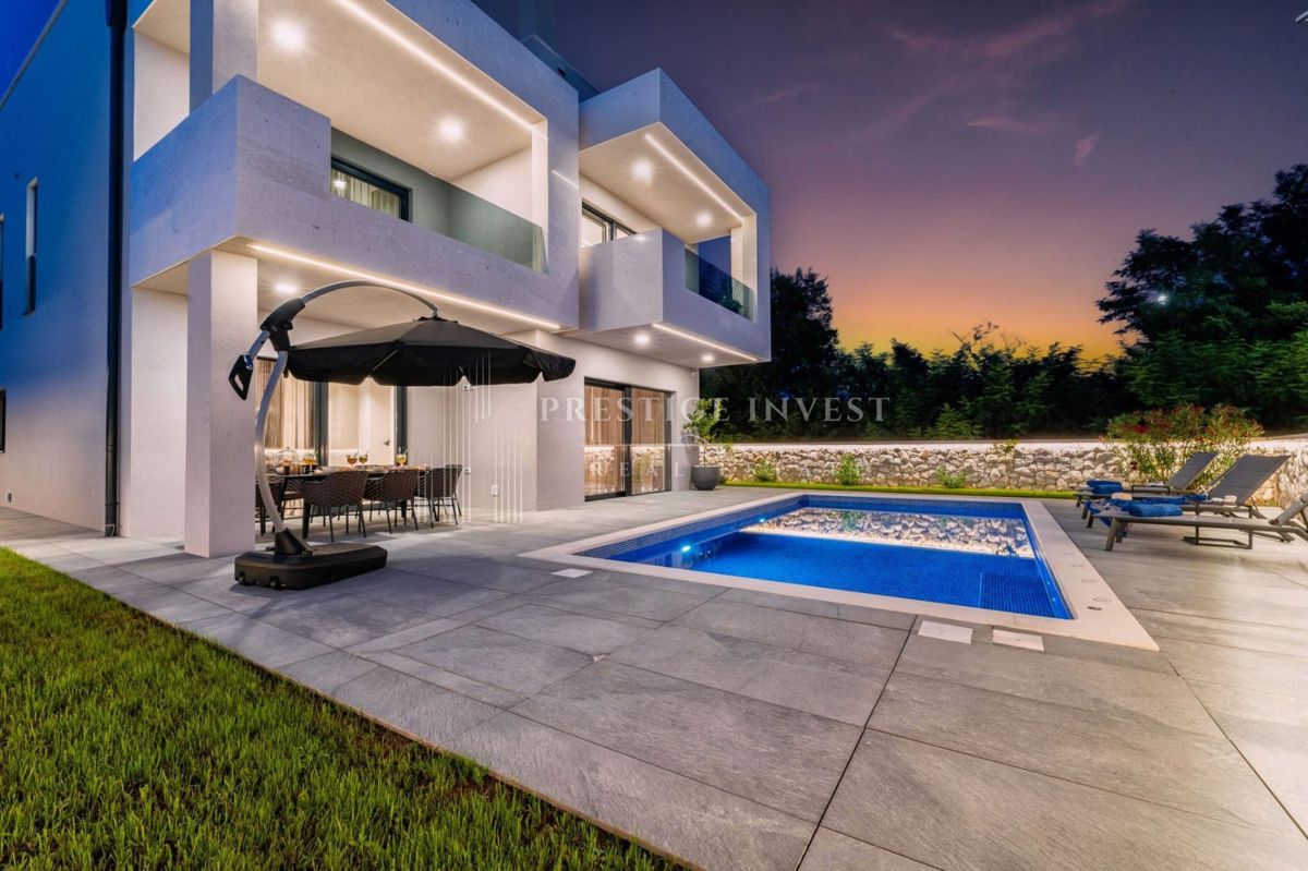 Hiša Privlaka, 370m2