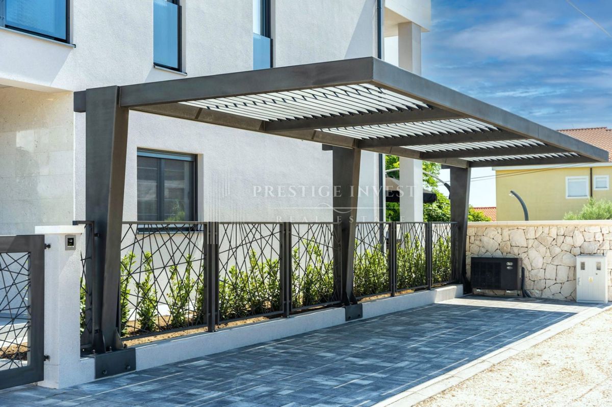 Hiša Privlaka, 370m2