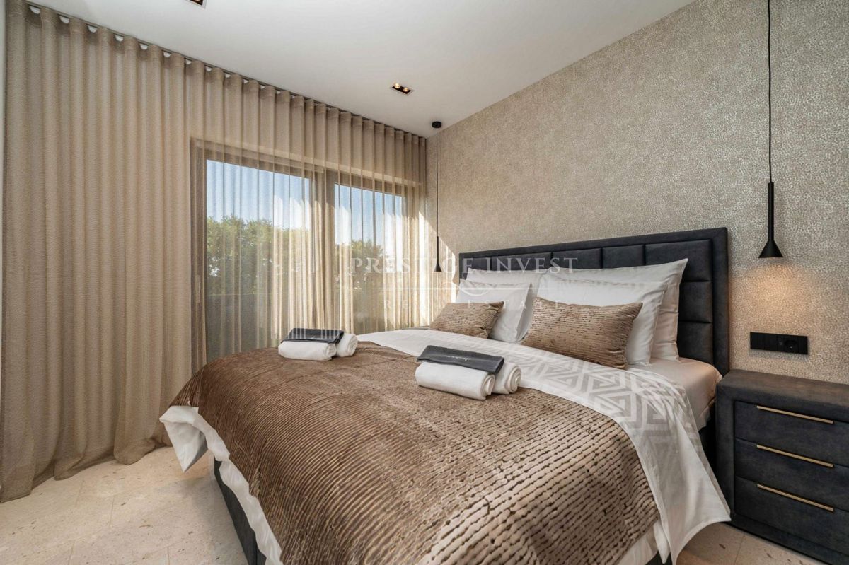 Hiša Privlaka, 370m2