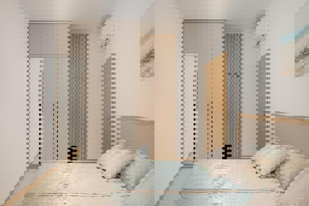 ROVINJ-PRODAMO PRITLIČNO PRITLIČNO HIŠO Z BAZENOM