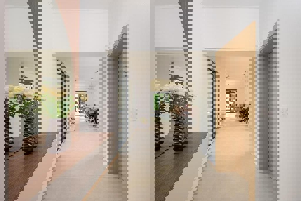 ROVINJ-PRODAMO PRITLIČNO PRITLIČNO HIŠO Z BAZENOM