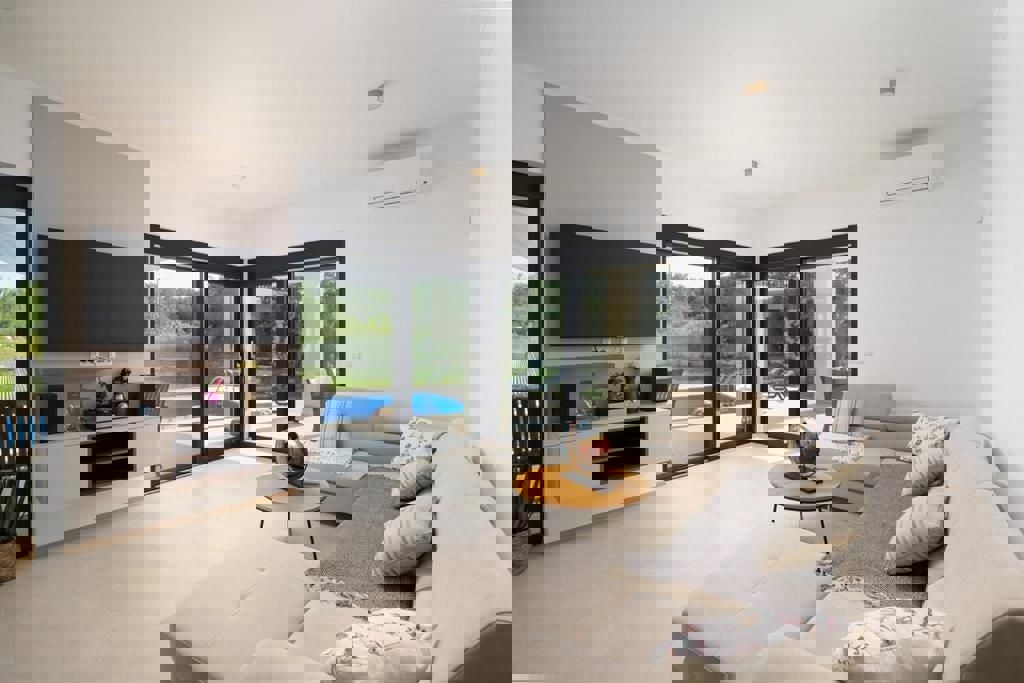 ROVINJ-PRODAMO PRITLIČNO PRITLIČNO HIŠO Z BAZENOM