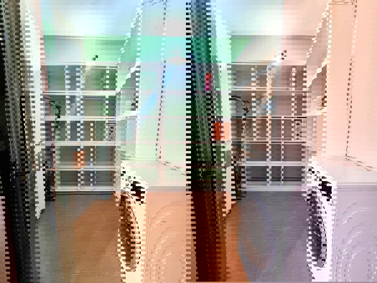 POREČ - KAMNITA HIŠA Z BAZENOM IN WELLNESSOM