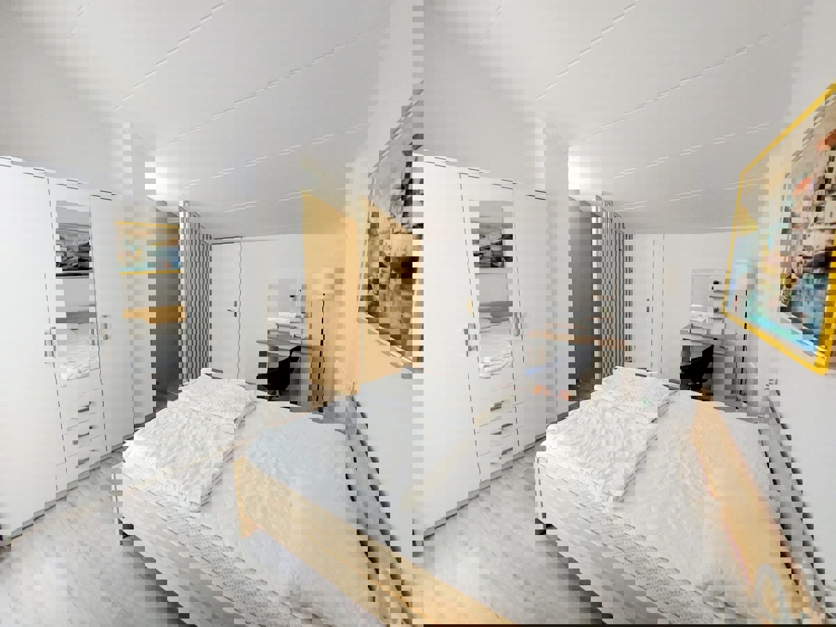 ČERVAR PORAT - PRODAMO OBNOVLJENO STANOVANJE