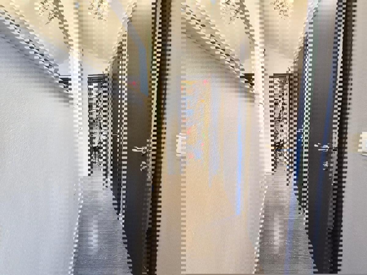 FUNTANA - APARTMA NA PRODAJ 200 M OD PLAŽE