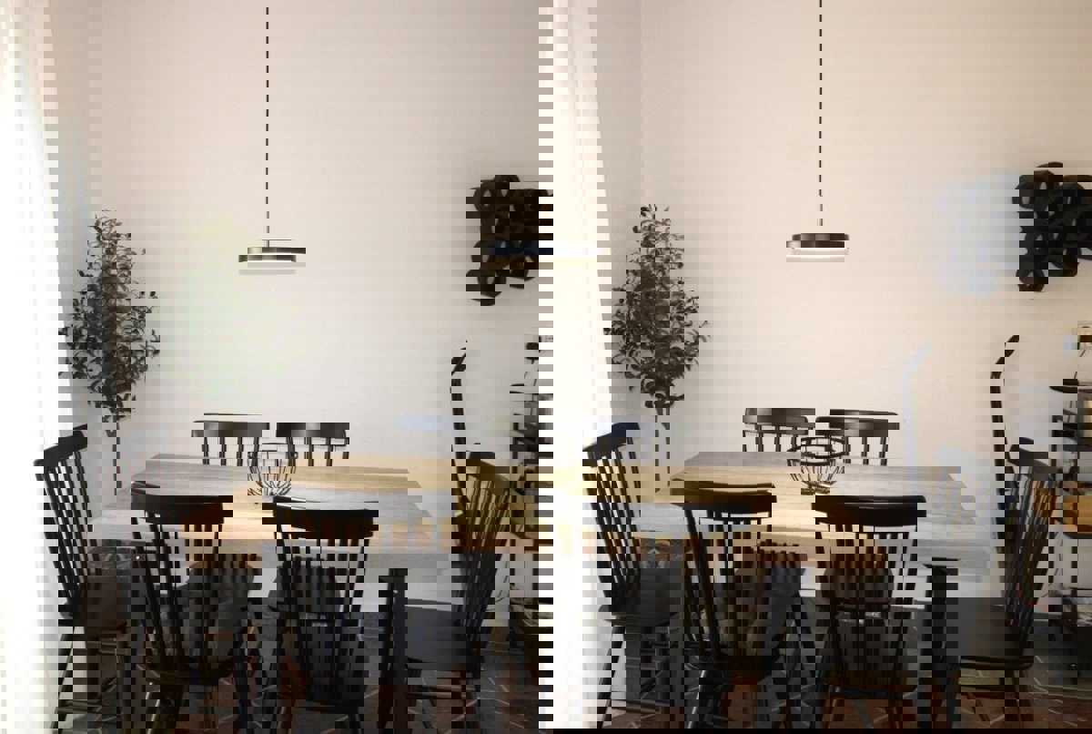 POREČ 2 KM -MEDITERANSKA  VILA Z BAZENOM NA PRODAJO