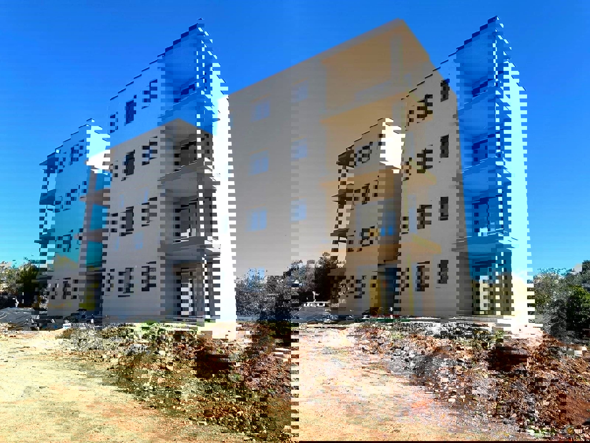 POREČA OKOLICA-NAPRODAJ STANOVANJA V GRADNJI Z DVIGALOM