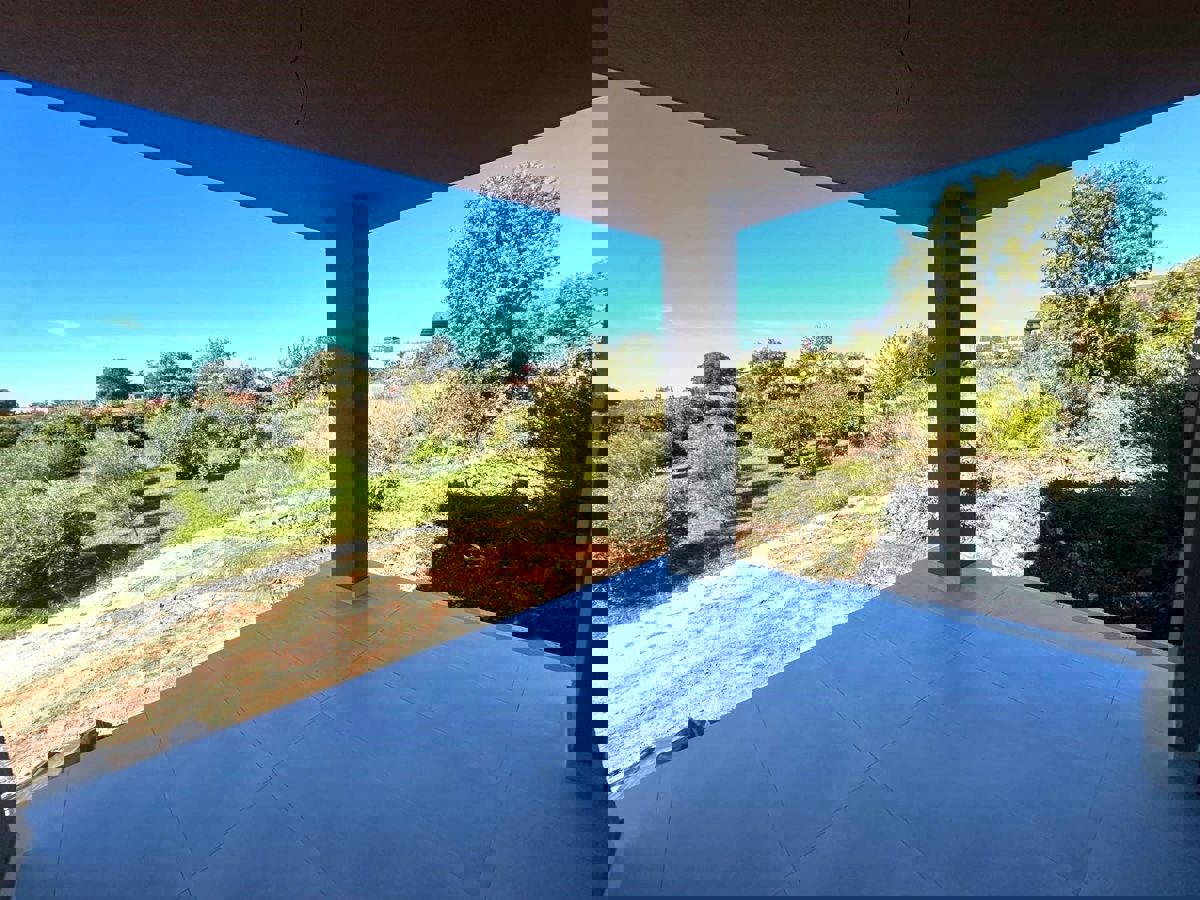 POREČA OKOLICA-NAPRODAJ STANOVANJA V GRADNJI Z DVIGALOM