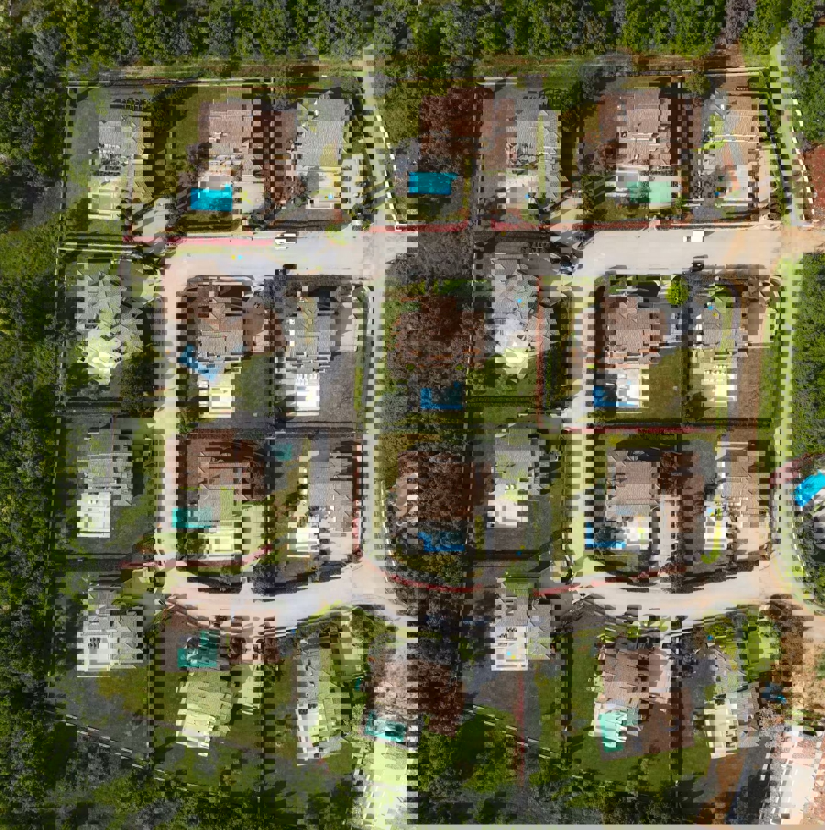 SVETI LOVREČ-HERAKI-INVESTICIJSKI PROJEKT-9 LUKSUZNIH VILA NA PRODAJO