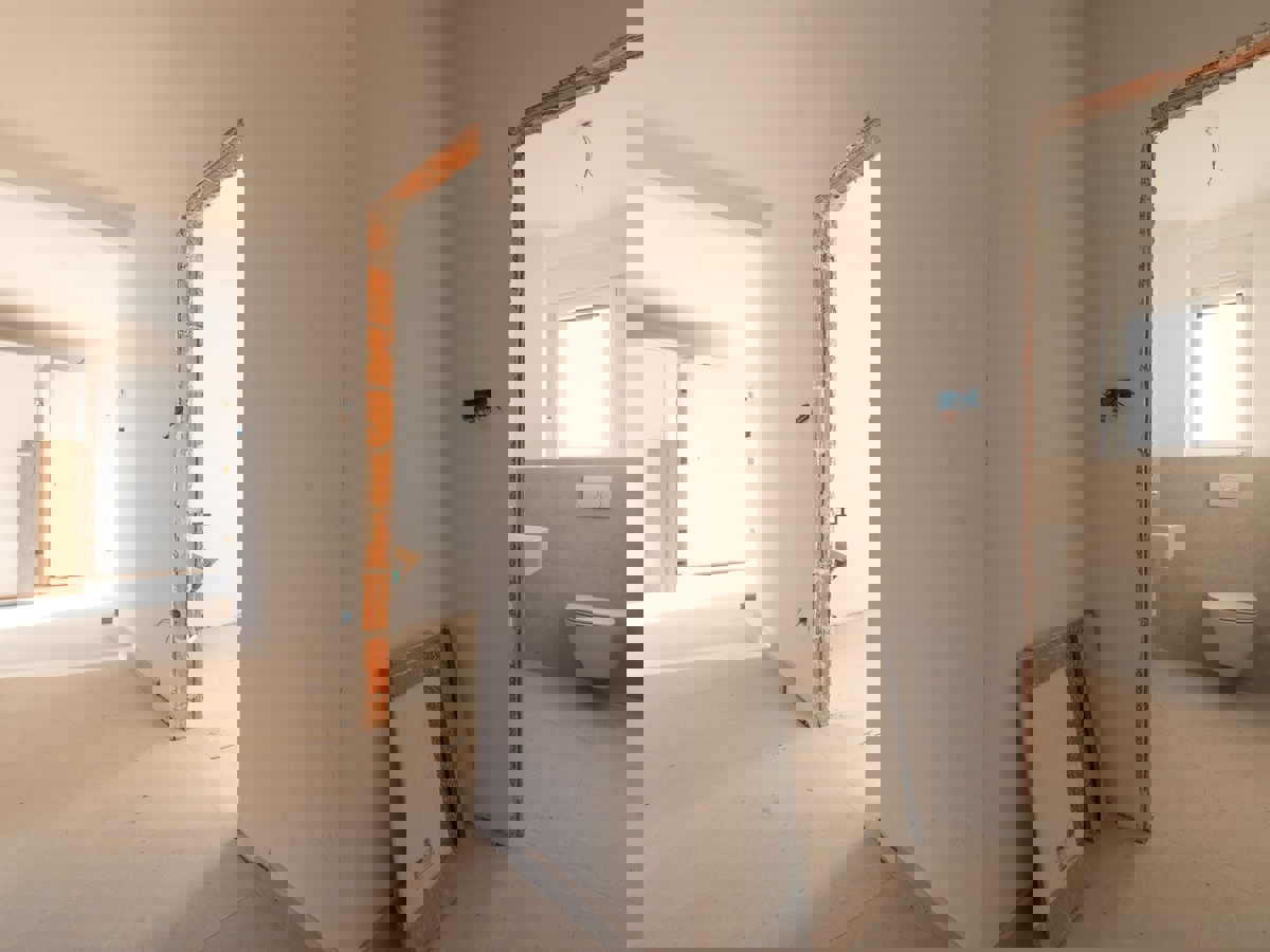 OKOLICA POREČA - STANOVANJA V GRADBI 1 KM OD MORJA Z DVIGALOM