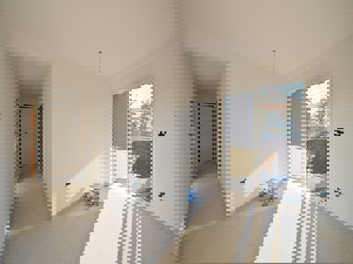 OKOLICA POREČA - STANOVANJA V GRADBI 1 KM OD MORJA Z DVIGALOM