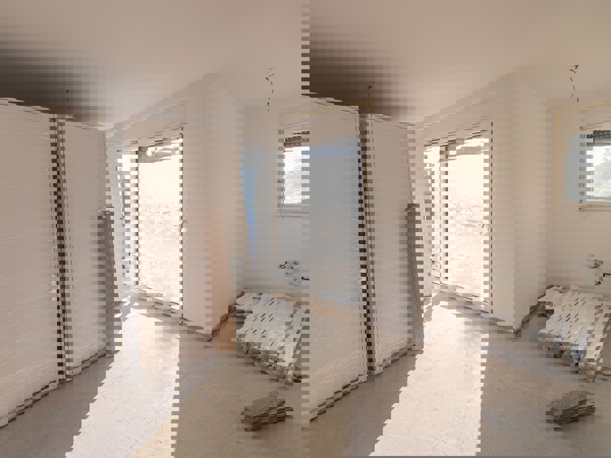 OKOLICA POREČA - STANOVANJA V GRADBI 1 KM OD MORJA Z DVIGALOM