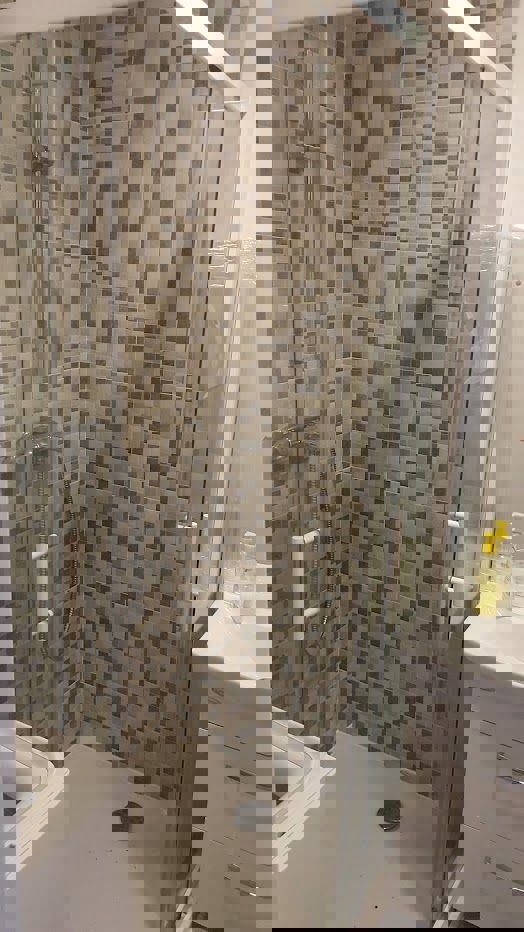 ČERVAR PORAT, PRENOVLJENO STANOVANJE NA PRODAJ 300 M OD PLAŽE