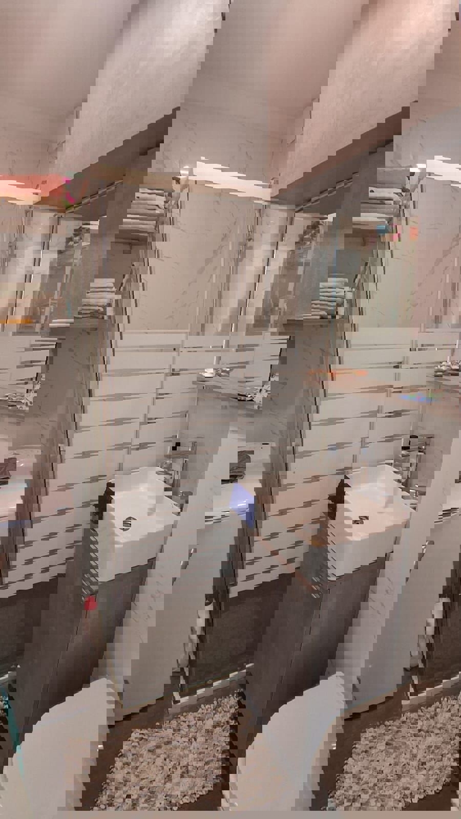 ČERVAR PORAT-PRODAMO STANOVANJE V 1. NADSTROPJU