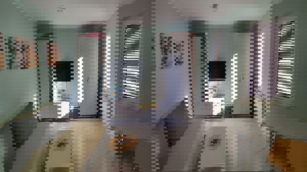 ČERVAR PORAT-PRODAMO STANOVANJE V 1. NADSTROPJU