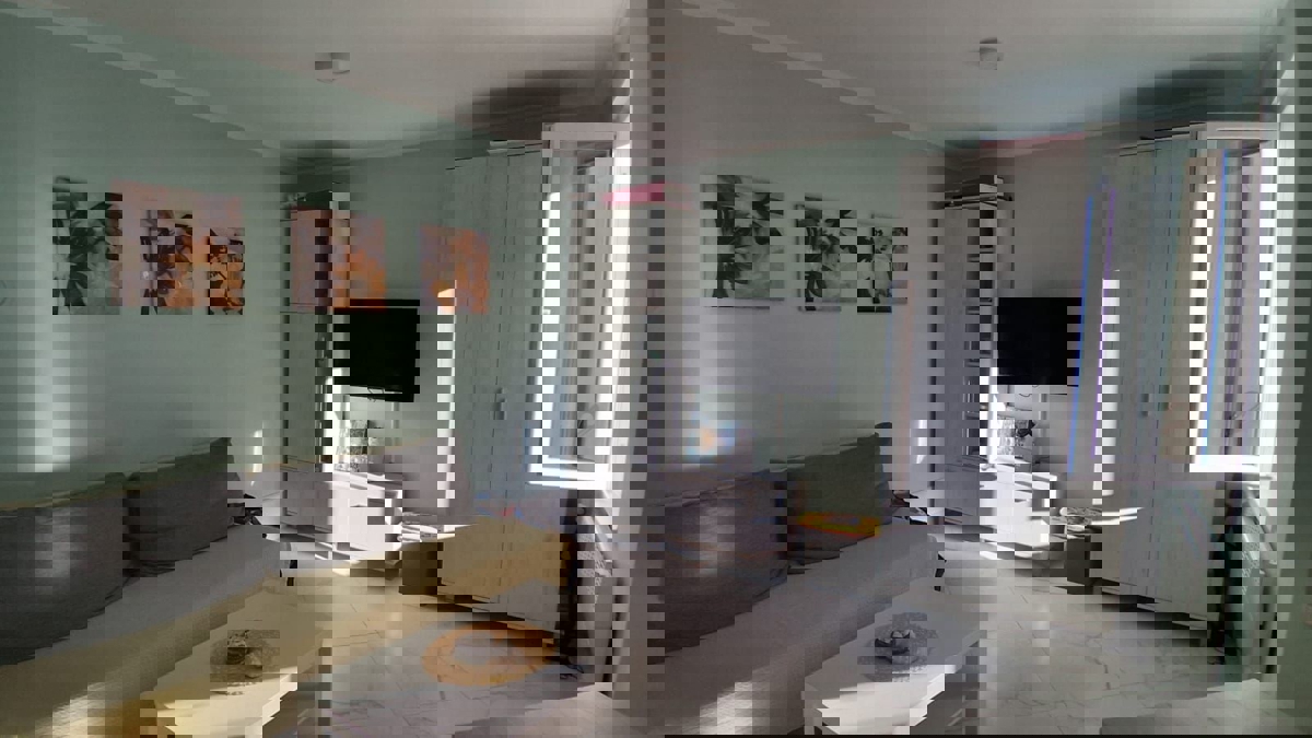 ČERVAR PORAT-PRODAMO STANOVANJE V 1. NADSTROPJU