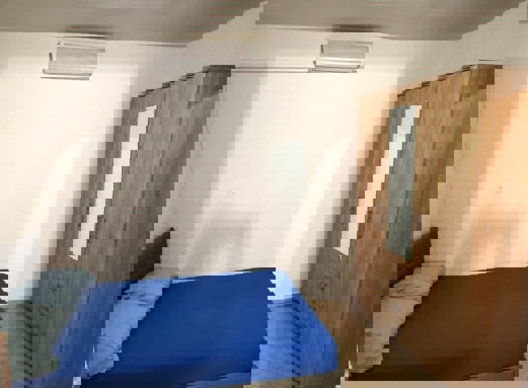 OKOLICA POREČA - KAMNITA HIŠA Z 2 STANOVANJIMA NA PRODAJ