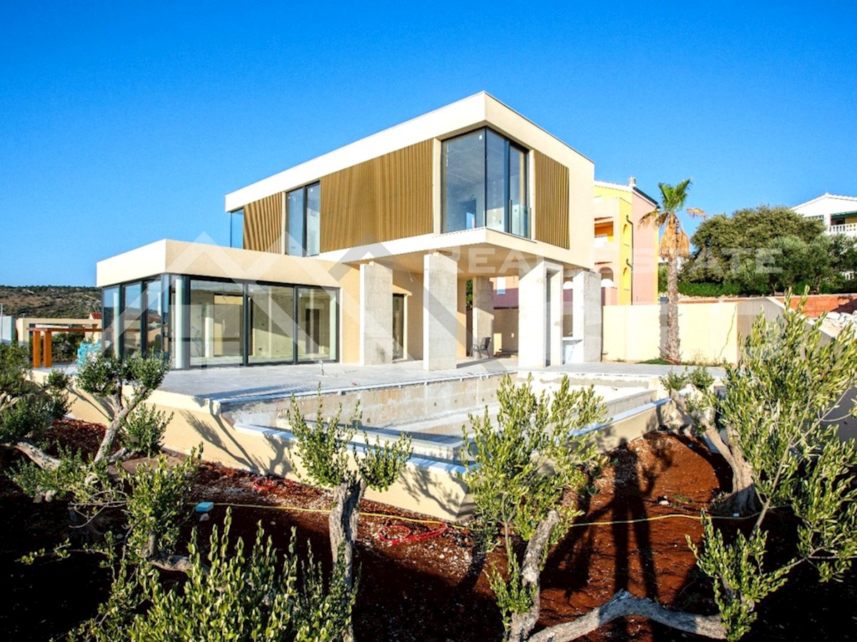 Nepremičnine Rogoznica - Vrhunsko opremljena vila s čudovitim pogledom na morje, blizu Rogoznice, prodamo