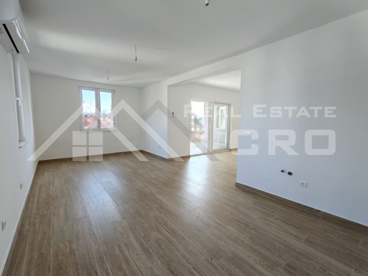 Nepremičnine Brač – Dvosobno stanovanje v novogradnji s pokrito teraso, Bol, naprodaj