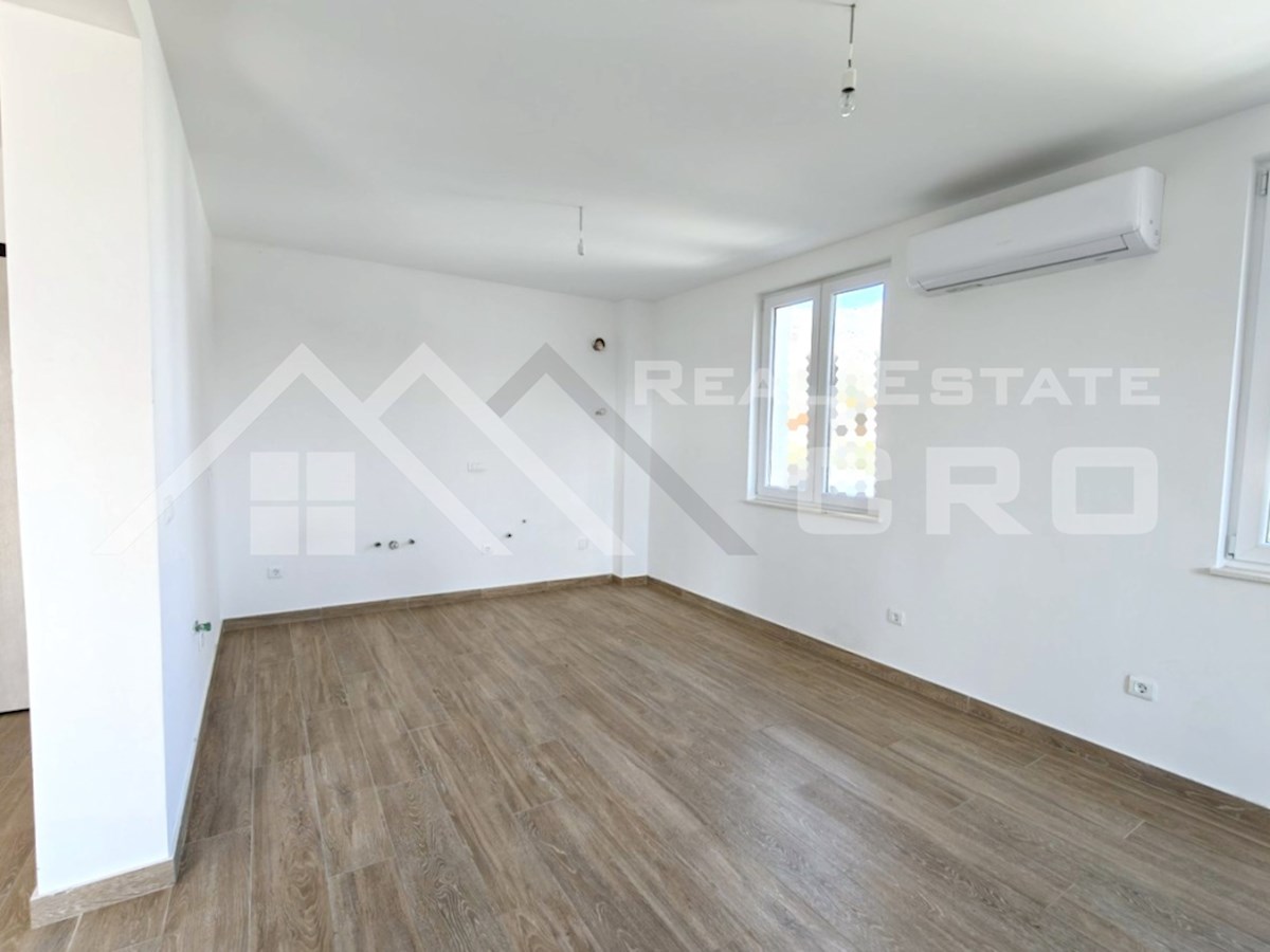 Nepremičnine Brač – Dvosobno stanovanje v novogradnji s pokrito teraso, Bol, naprodaj