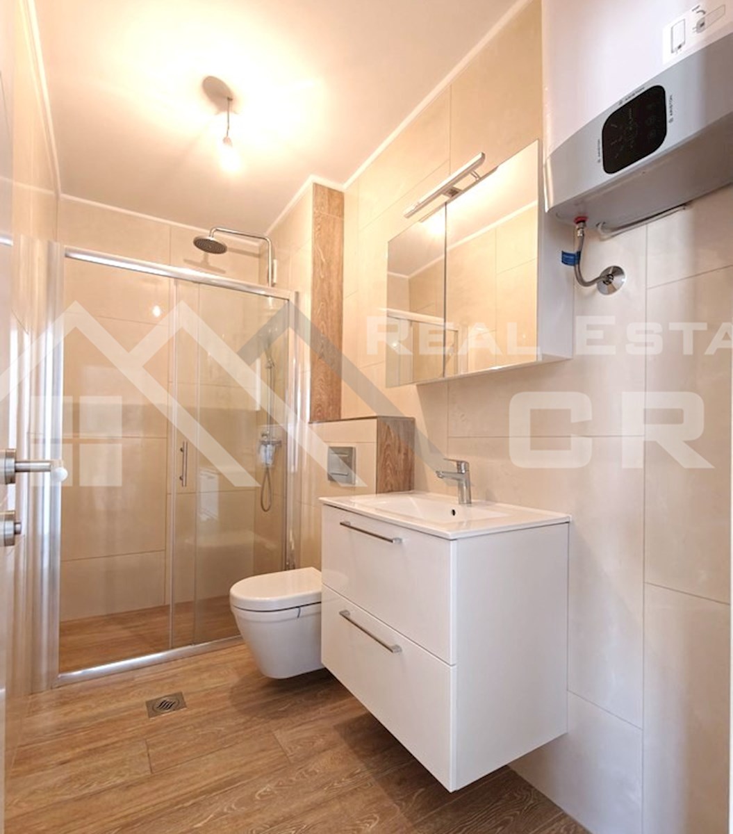 Nepremičnine Brač – Dvosobno stanovanje v novogradnji s pokrito teraso, Bol, naprodaj