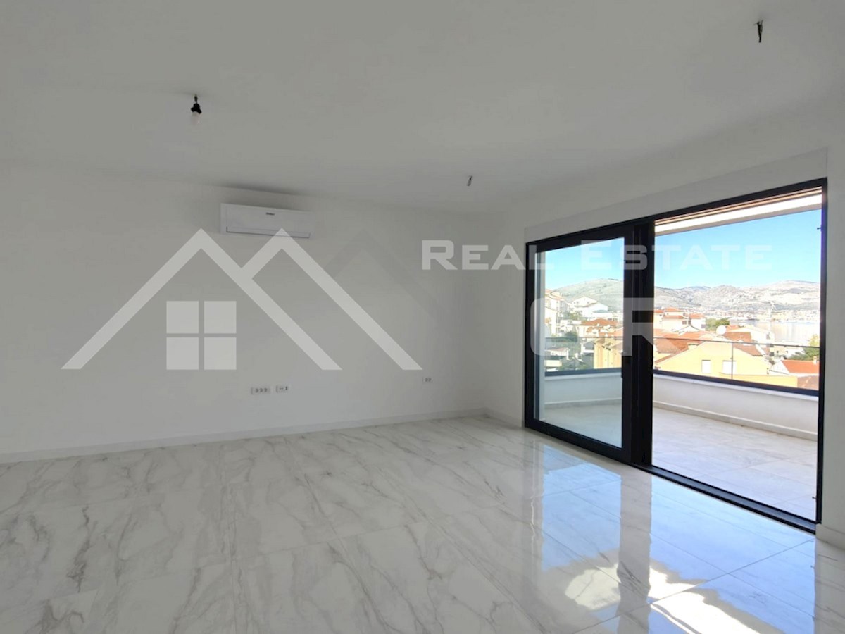 Nepremičnine Čiovo - Moderni in prostorni apartmaji na odlični lokaciji s pogledom na morje, naprodaj