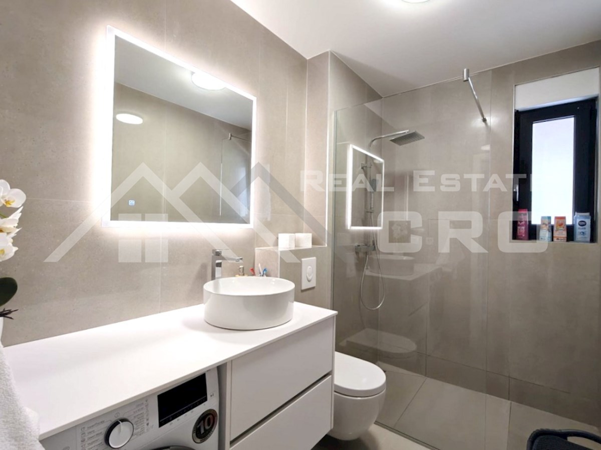 Nepremičnine Čiovo - Moderni in prostorni apartmaji na odlični lokaciji s pogledom na morje, naprodaj