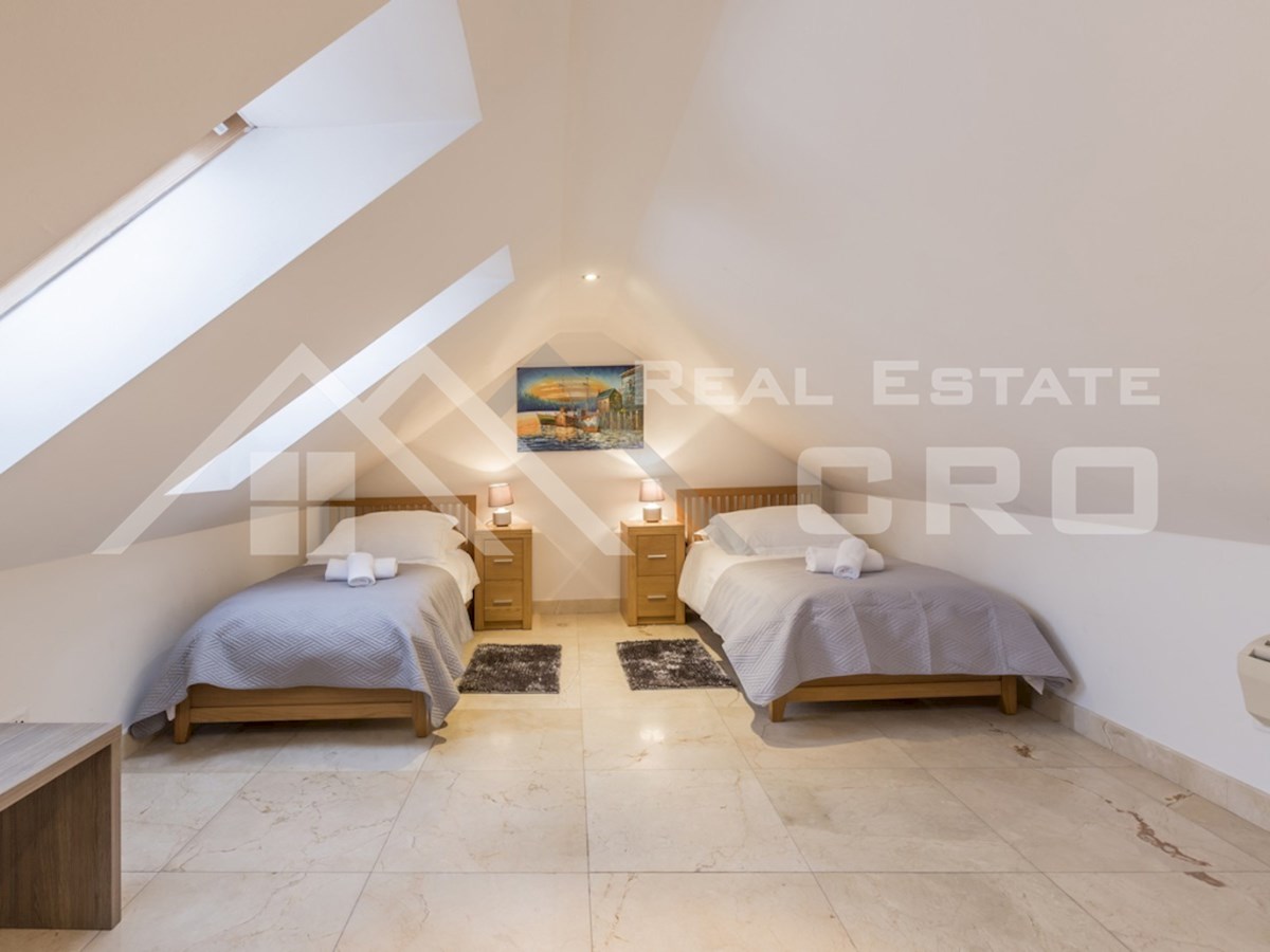 Nepremičnine Split - Opremljeno dupleks stanovanje v centru Splita, naprodaj