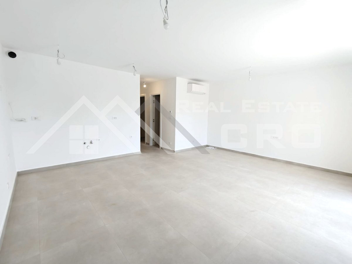 Nepremičnine Čiovo - Apartmaji v moderni novogradnji z garažo in dvigalom, blizu morja in plaže, prodamo