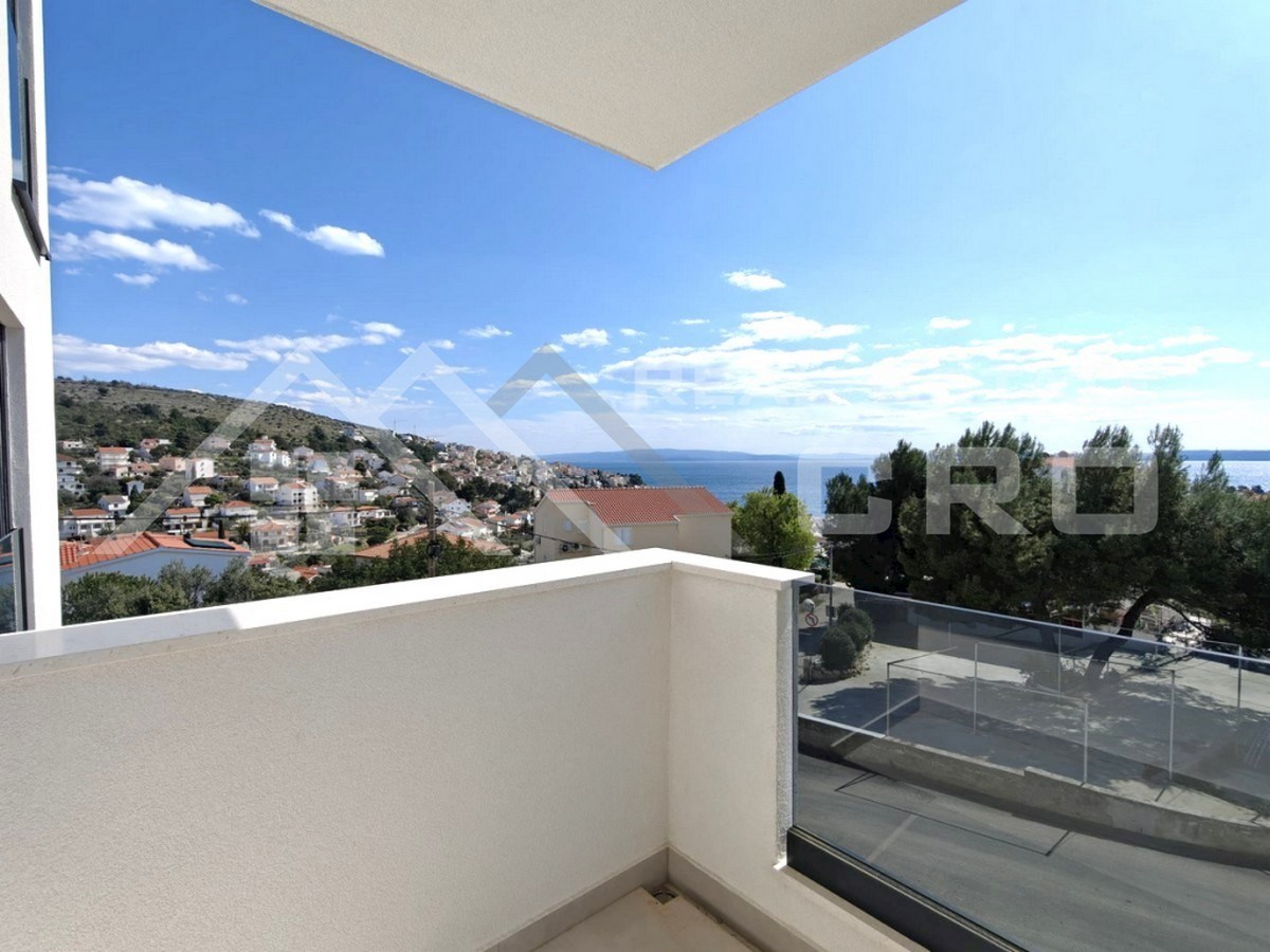 Nepremičnine Čiovo – Dvosobno stanovanje z razgledom na morje, v moderni novogradnji z dvigalom, naprodaj