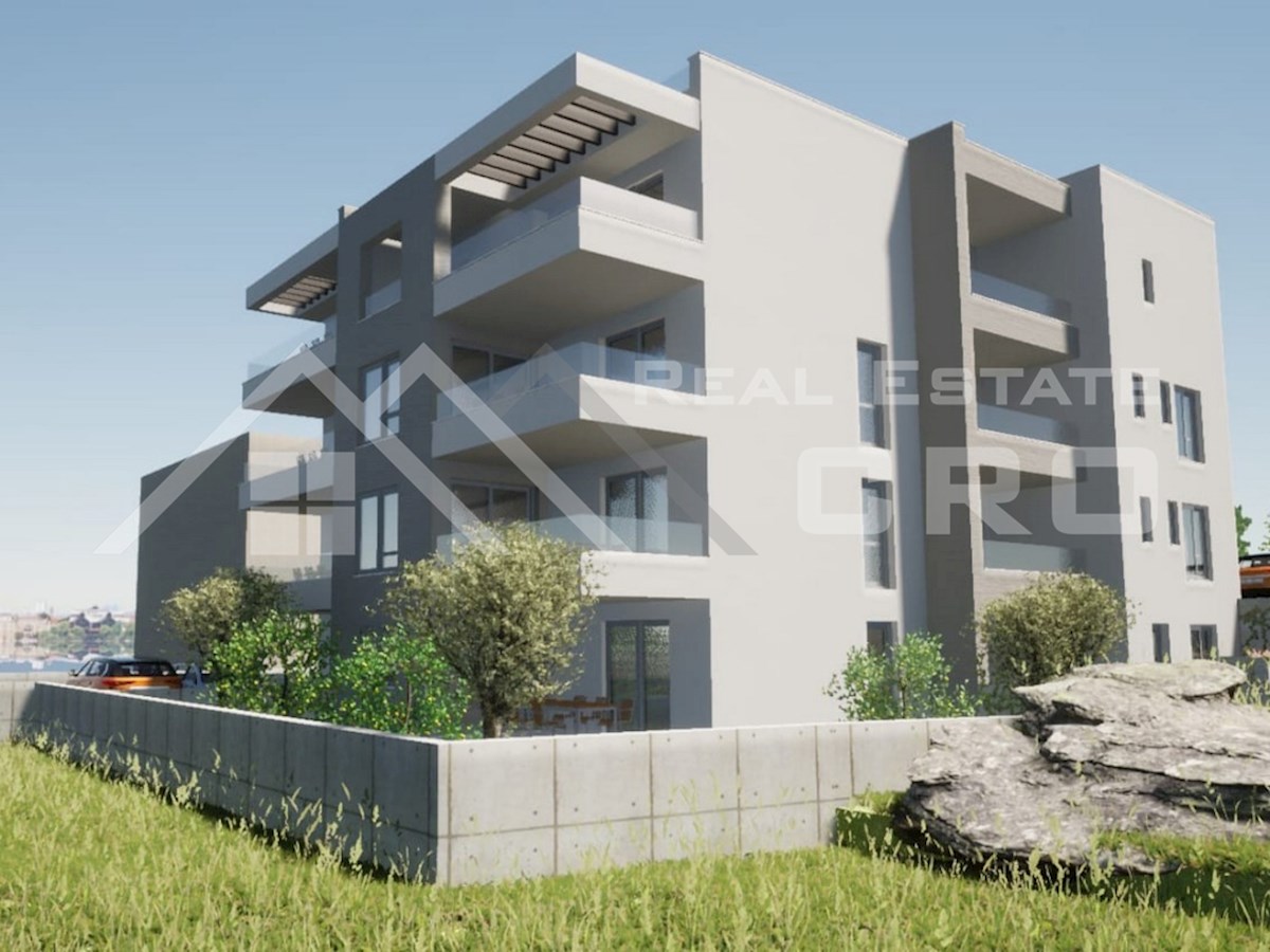 Nepremičnine Čiovo - Popolnoma opremljeno stanovanje s teraso in vrtom, v novi stavbi v bližini morja, naprodaj