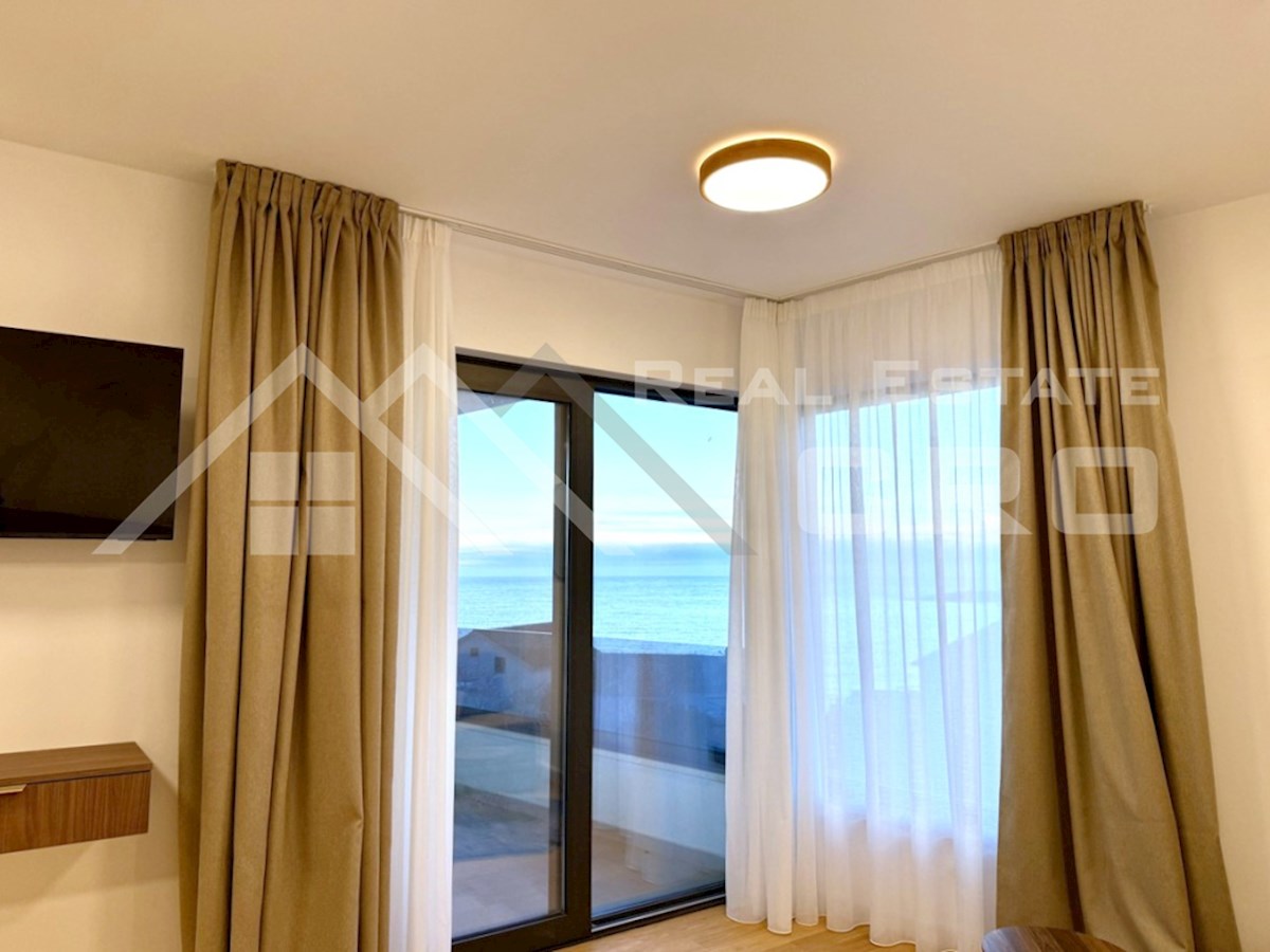 Nepremičnine Rogoznica – Elegantna luksuzna vila z osupljivim pogledom na morje, območje Rogoznice, naprodaj