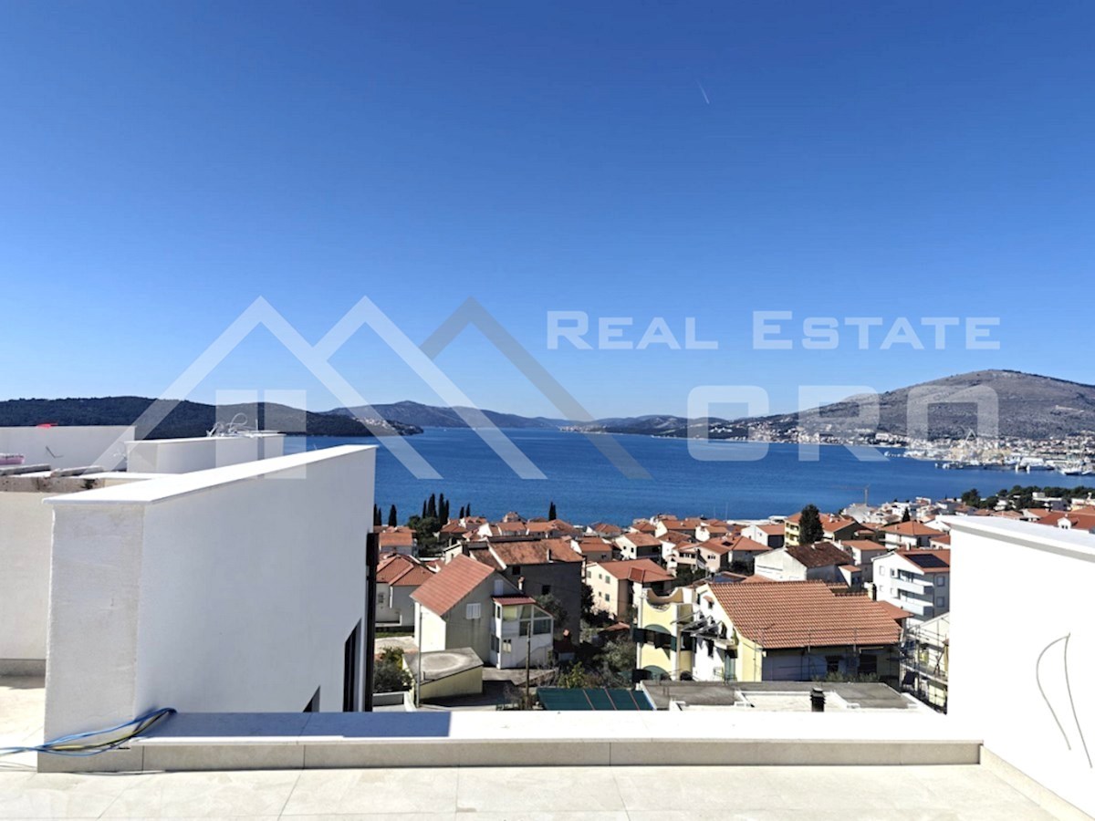 Nepremičnine Čiovo - Prostorni apartmaji v moderni novogradnji z dvigalom, naprodaj