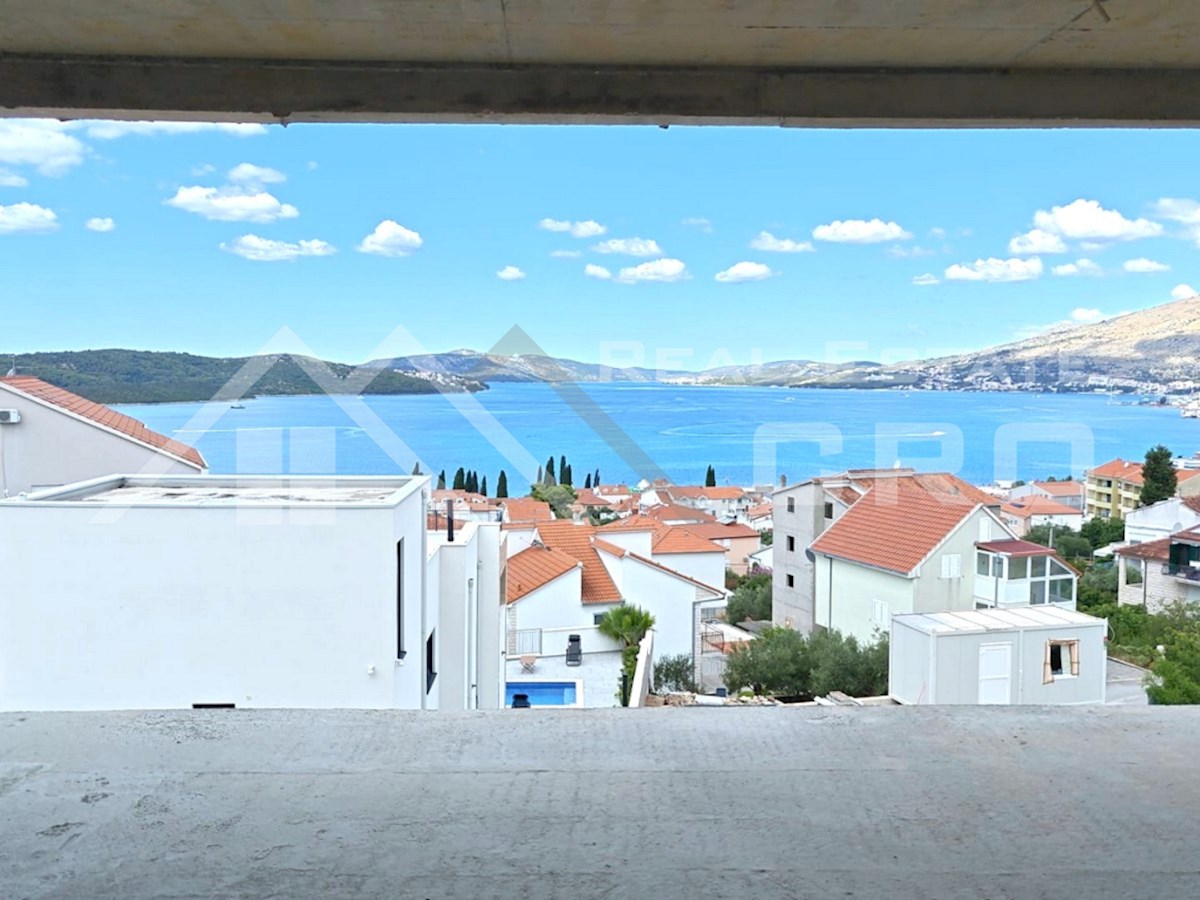 Nepremičnine Čiovo - Prostorni apartmaji v moderni novogradnji z dvigalom, naprodaj